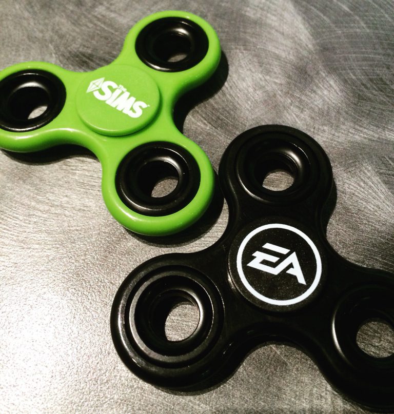 Z ostatniej chwili: Simowe Fidget Spinnery